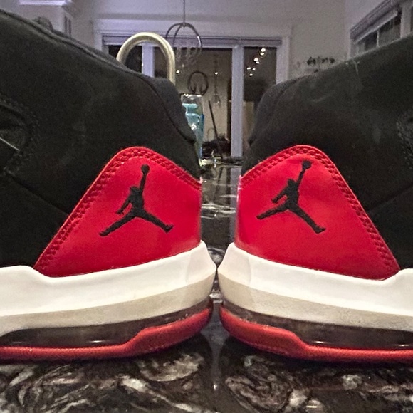 Jordan 11 - Picture 6 of 6